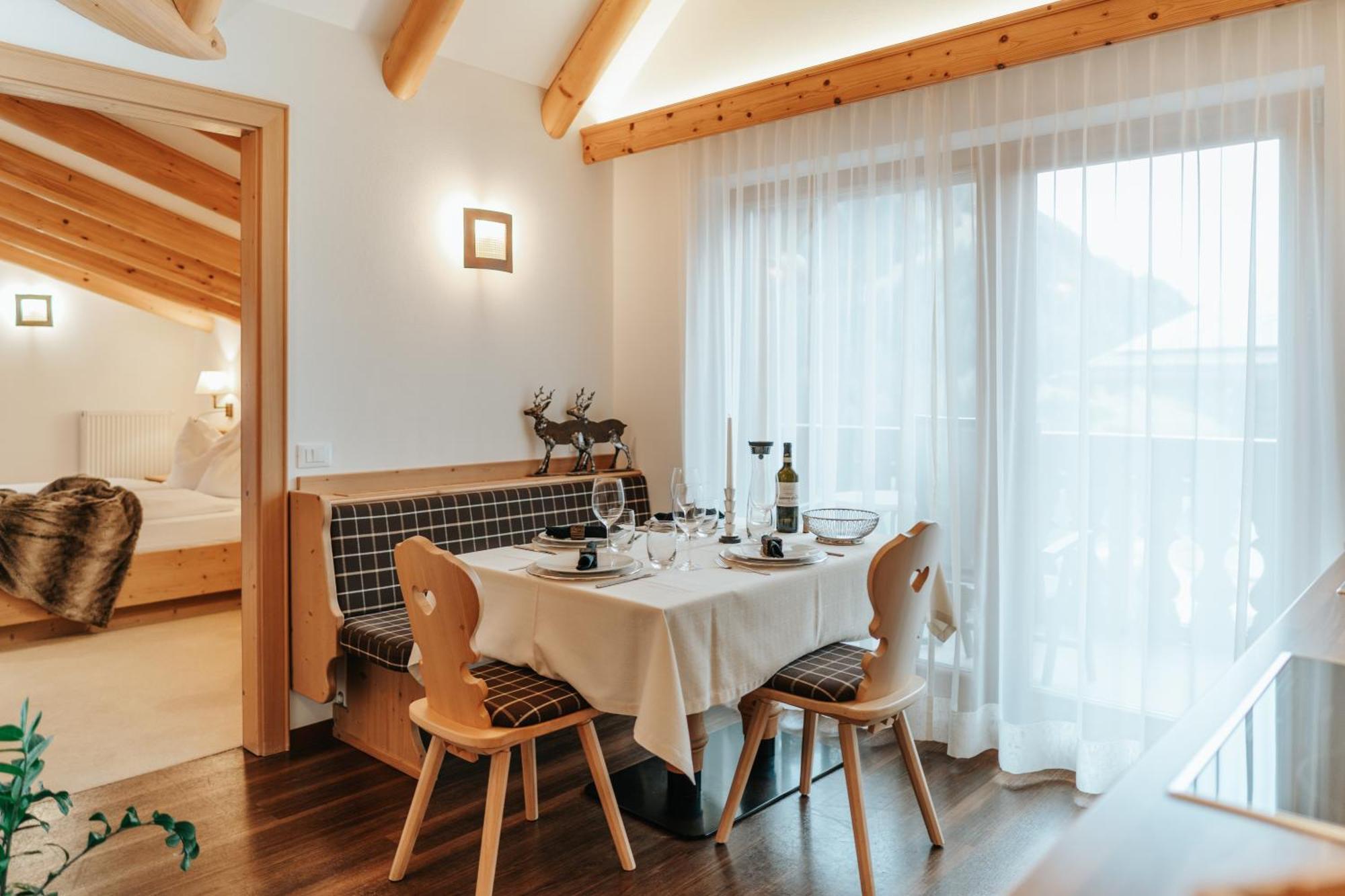 B&B Hotel Mirabel Ortisei Habitación foto